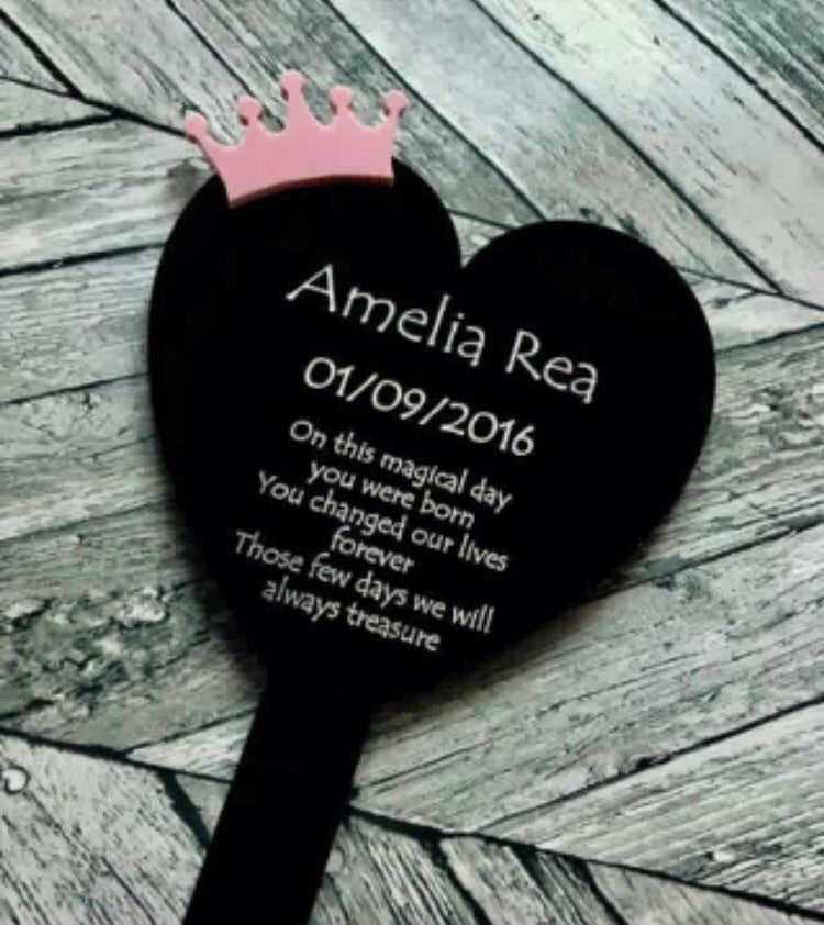 Personalised heart memorial with crown