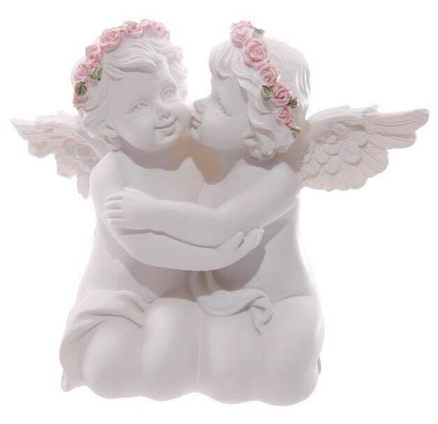 Cherub couple with pink roses